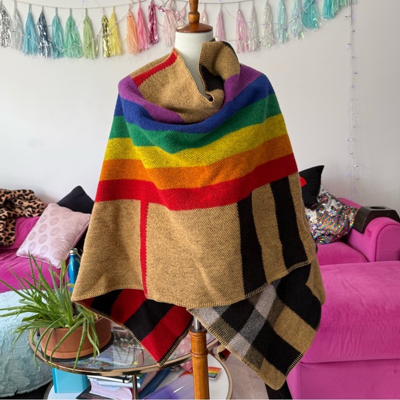Rare Burberry Mega Check Rainbow Poncho / Cape / Wrap 🌈 Runway Collection Piece - Picture 5 of 13